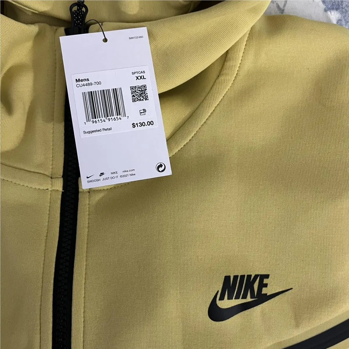 Nike clothing - Yellow 2