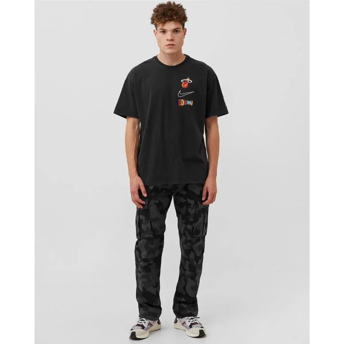 Nike clothing - Nike Courtside NBA Team 31 - Black 0