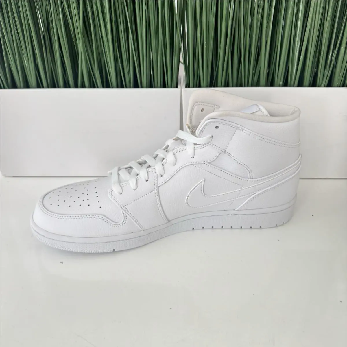 Nike shoes - Nike Air Jordan 1 - Air - 554724 129 - White 0