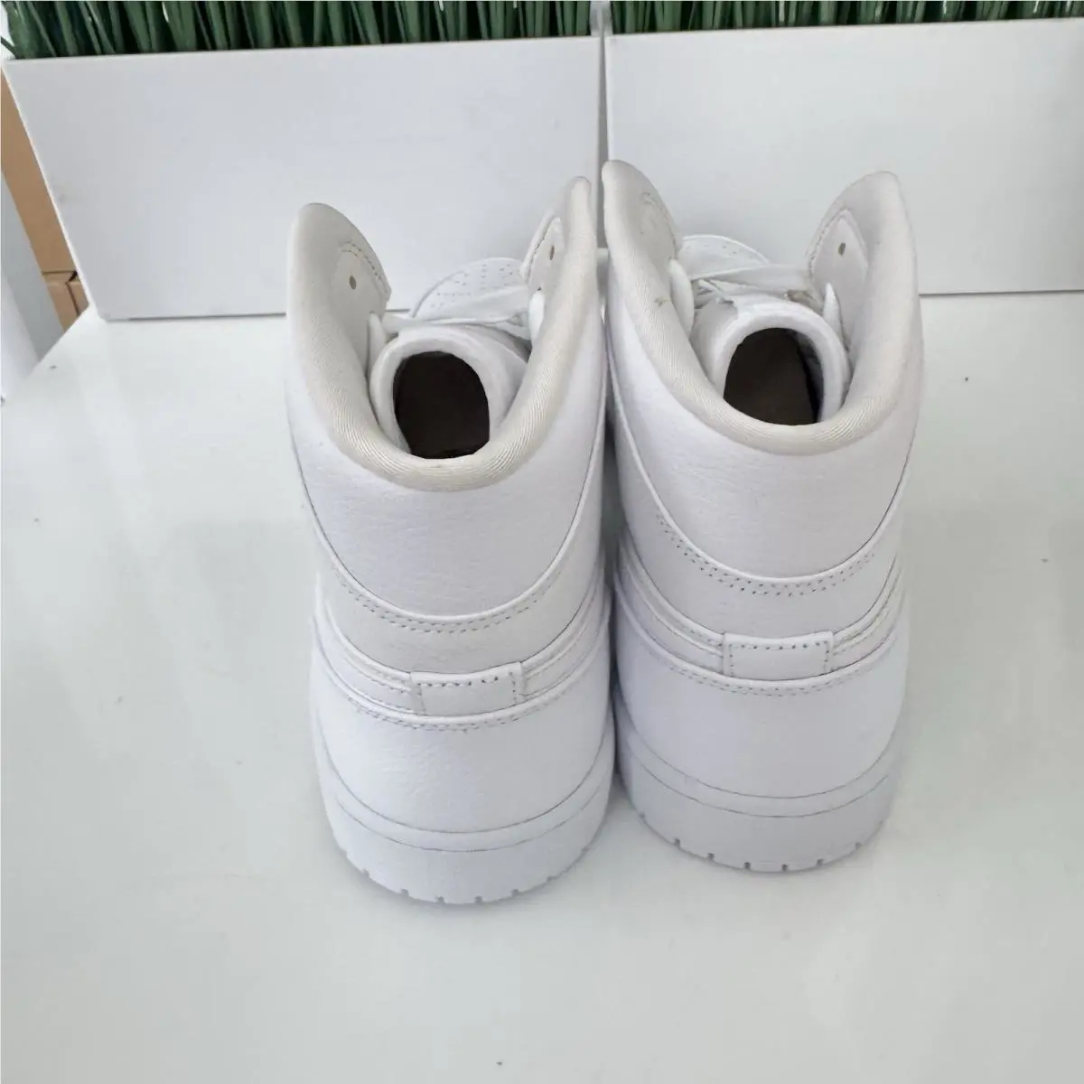 Nike shoes - Nike Air Jordan 1 - Air - 554724 129 - White 4