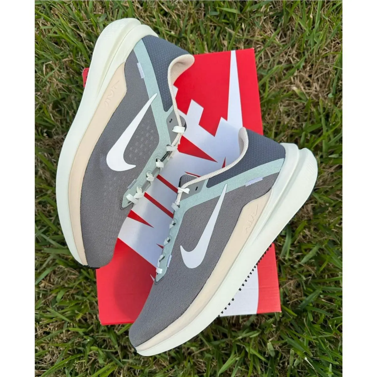 Nike shoes - Nike Essentialist - Essentialist - Gray 0