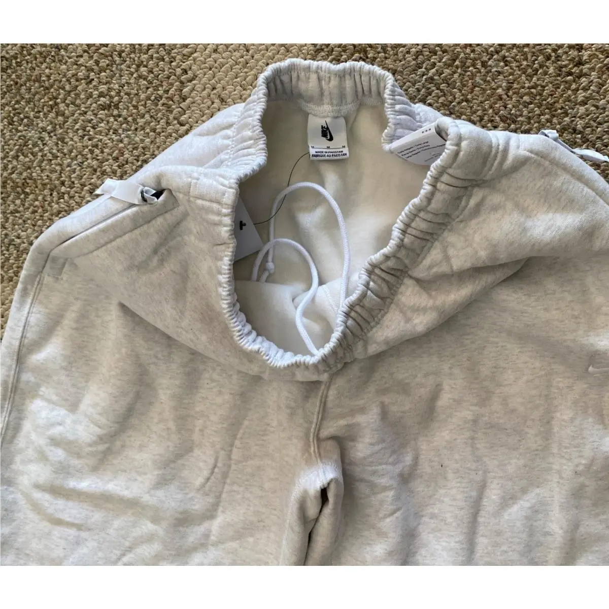Nike clothing - DX1364 - DX1364 - Gray (UPC: 196607388716) 1
