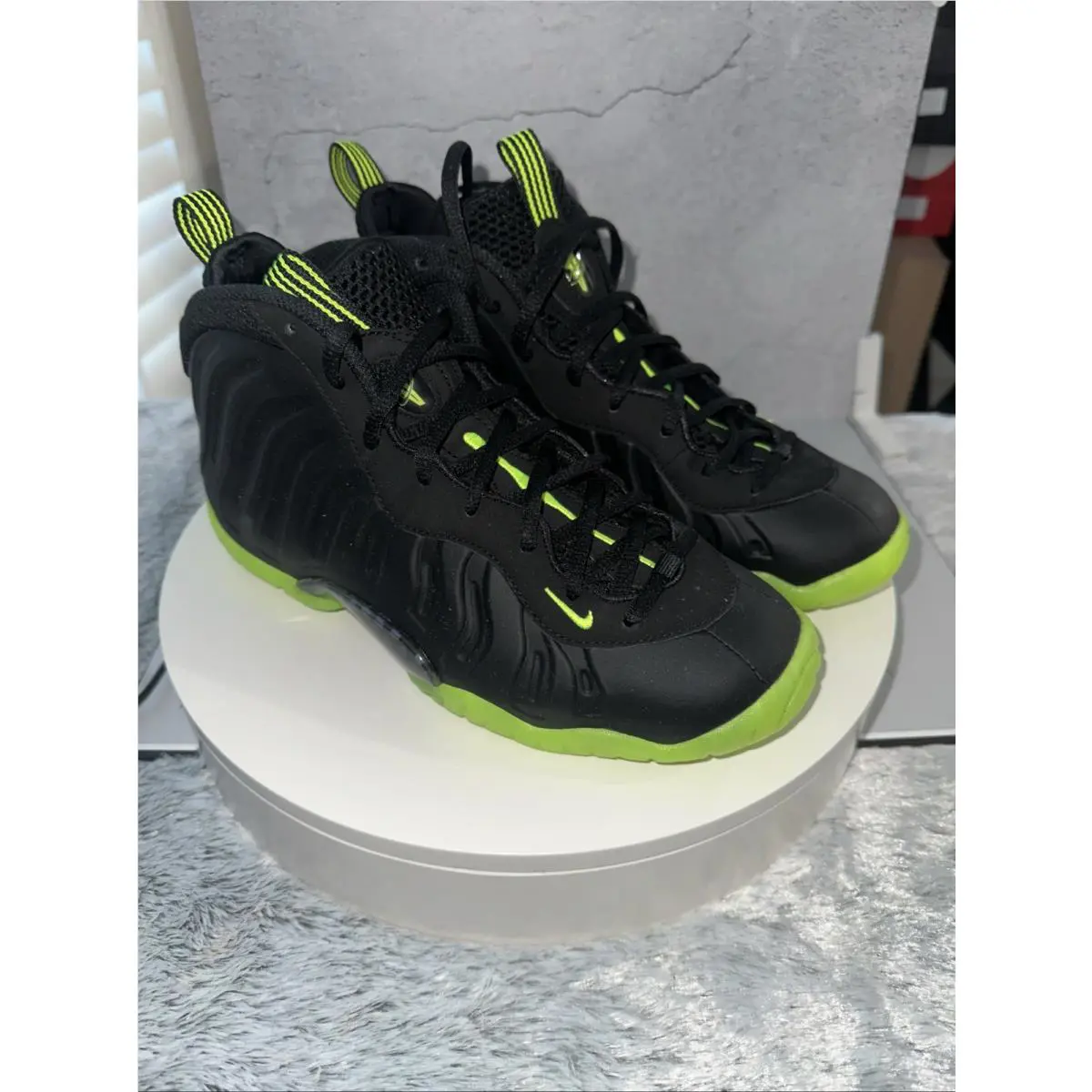 Nike Little Posite One Grade School Basketball Shoes Black/volt Black/green 6.5Y