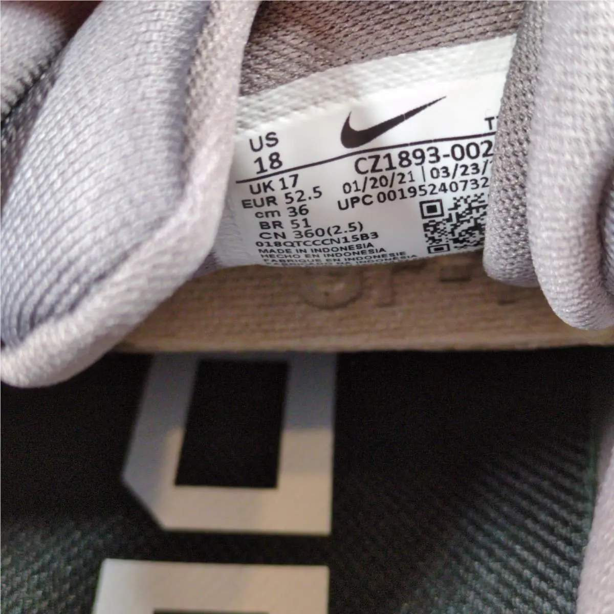 Nike shoes - Gray 4