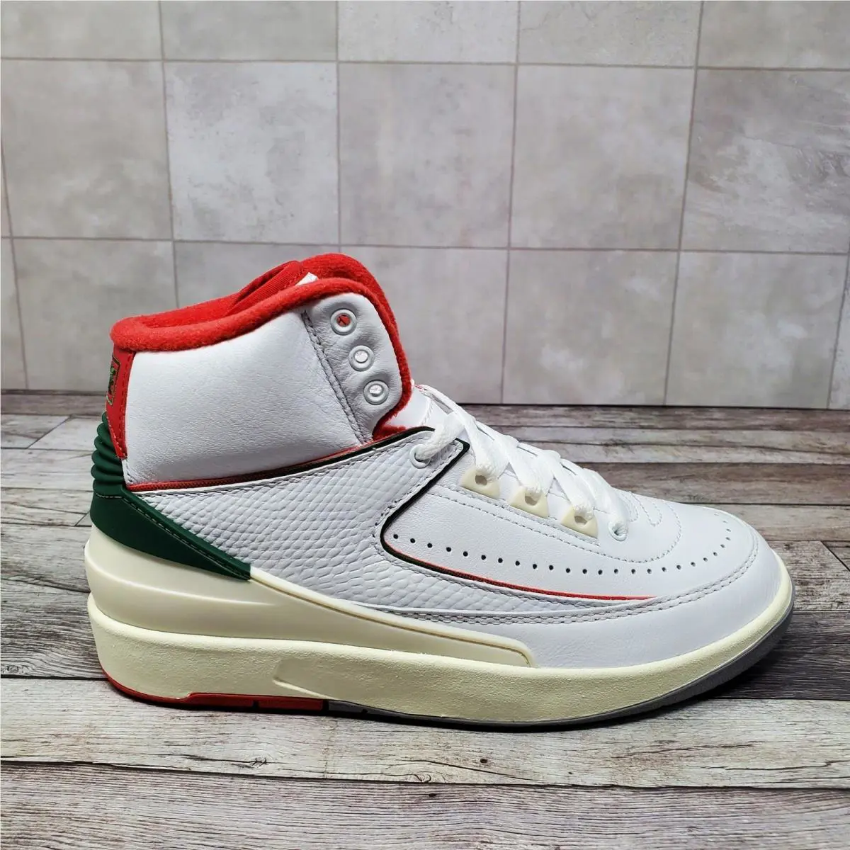 Nike shoes - Air Jordan 2 Retro GS - White 2