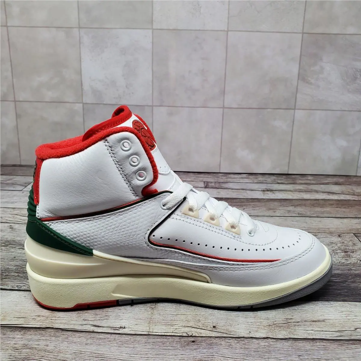 Nike shoes - Air Jordan 2 Retro GS - White 4