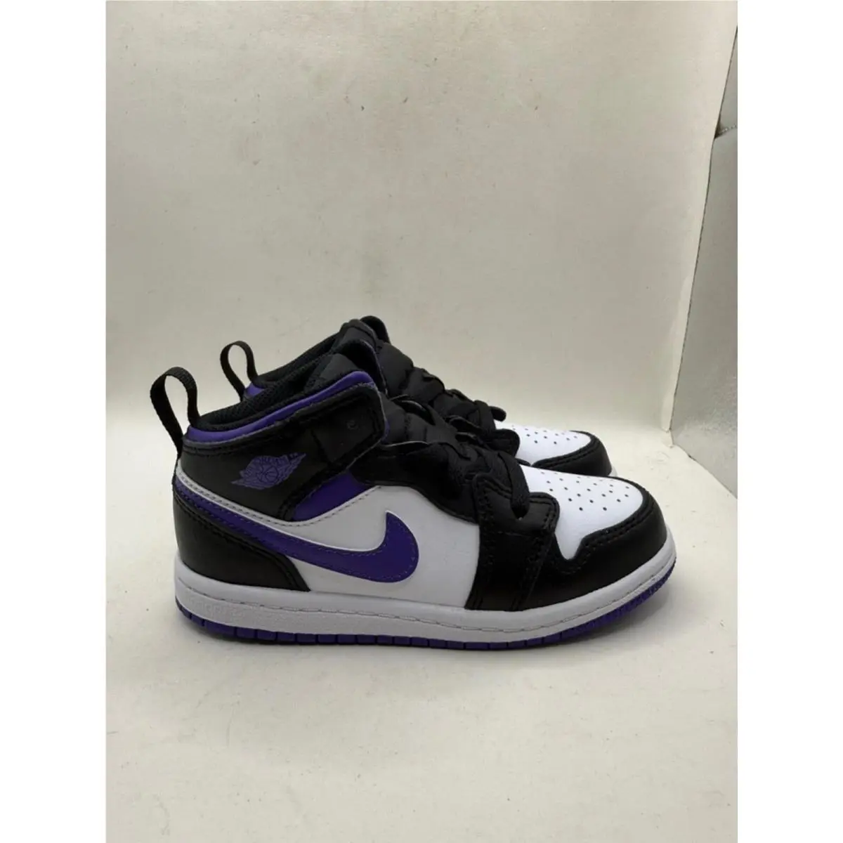 Nike shoes - NA - Black 2