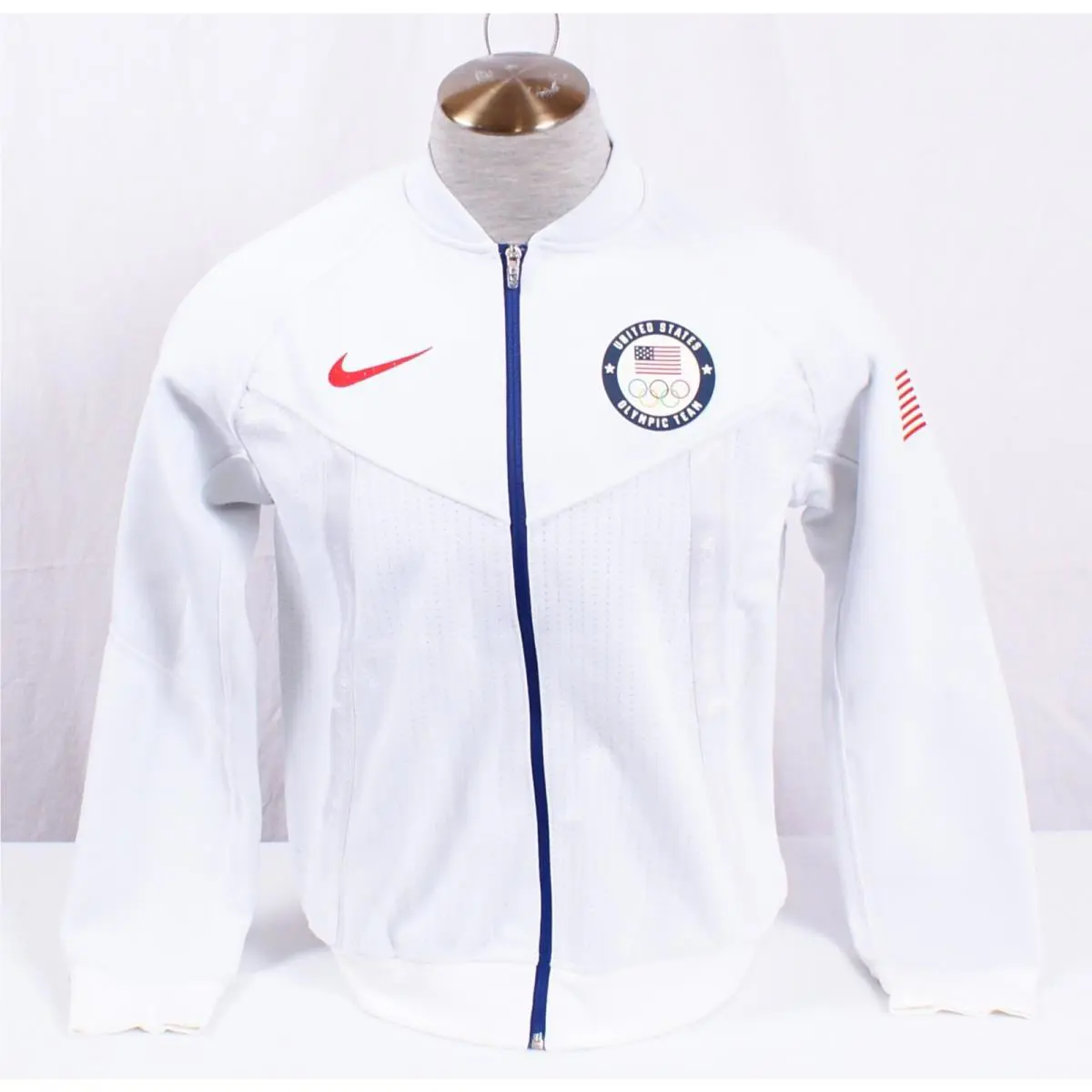 Nike clothing - Media Day Zip Front Jacket - White (UPC: 193656574404) 0
