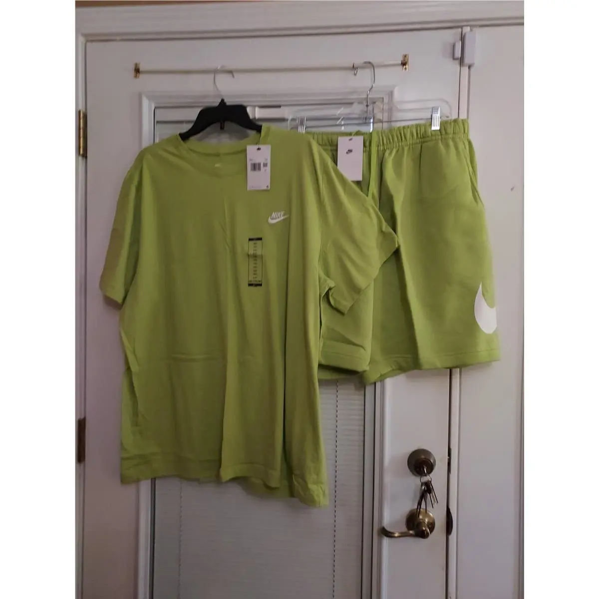 Nike Size Xxl Green 2 Piece Sportswear Club Short Sleeve Set 2