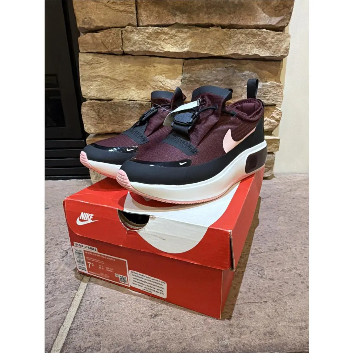 Nike Air Max Dia Winter Women`s Shoes Night Maroon BQ9665-604 US Size 7.5