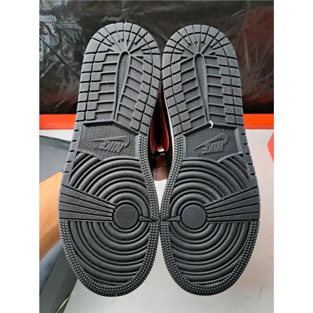 Nike shoes - Black 4