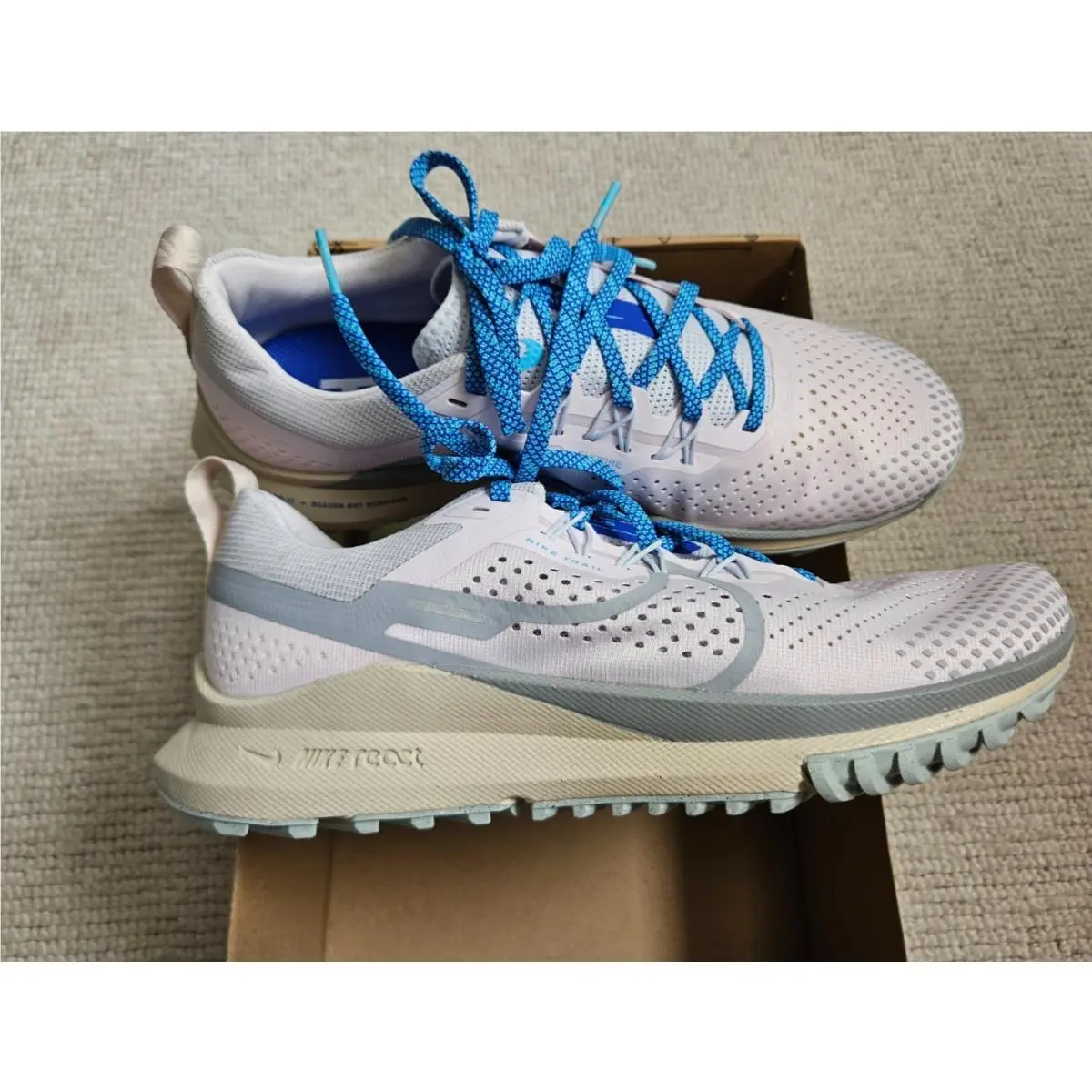Nike Women`s Pegasus Trail 4 Size 10 Pearl Pink Wolf Gray Running Athletic