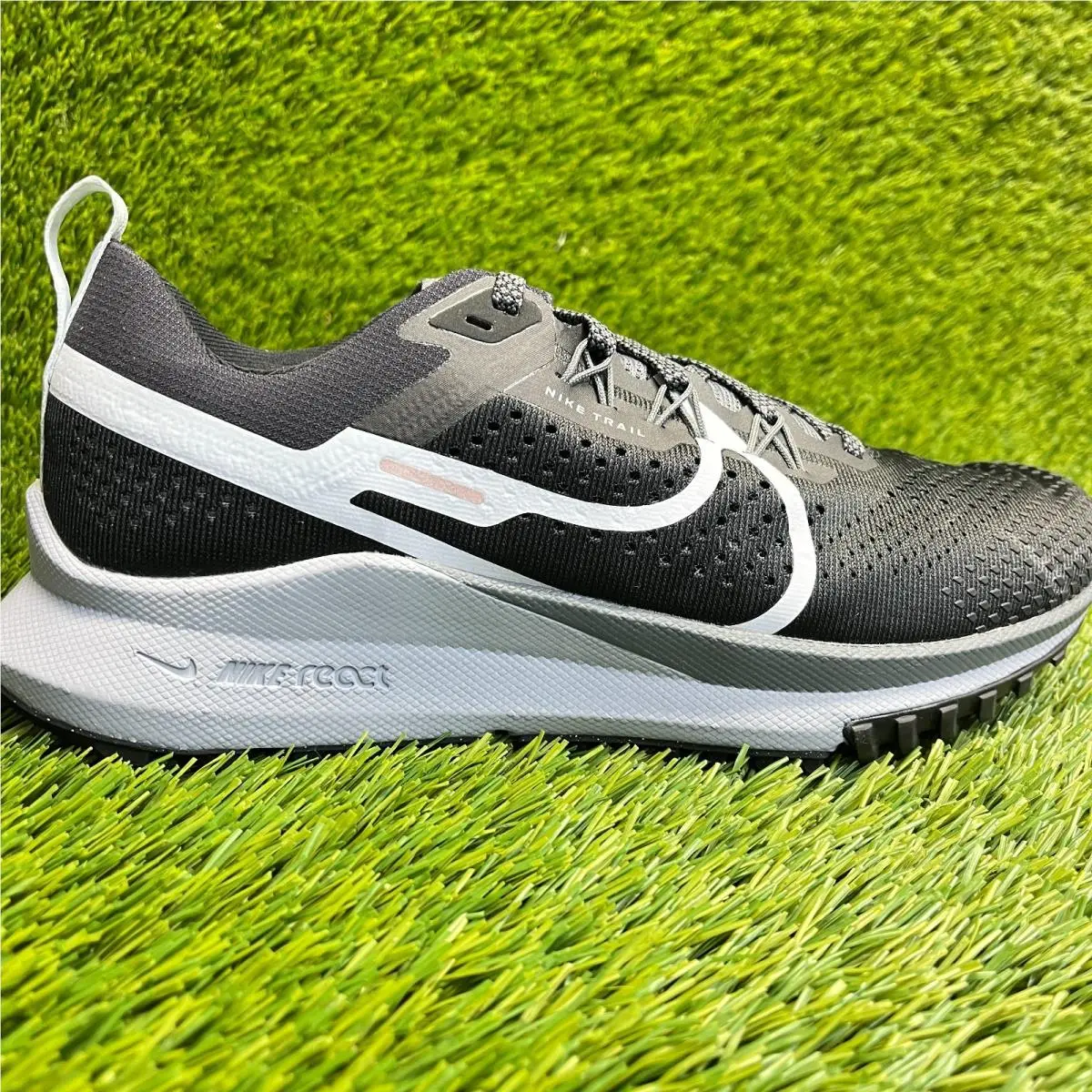 Nike React Pegasus Trail 4 Black Dark Gray Mens Size 7.5 Running Shoes Sneakers