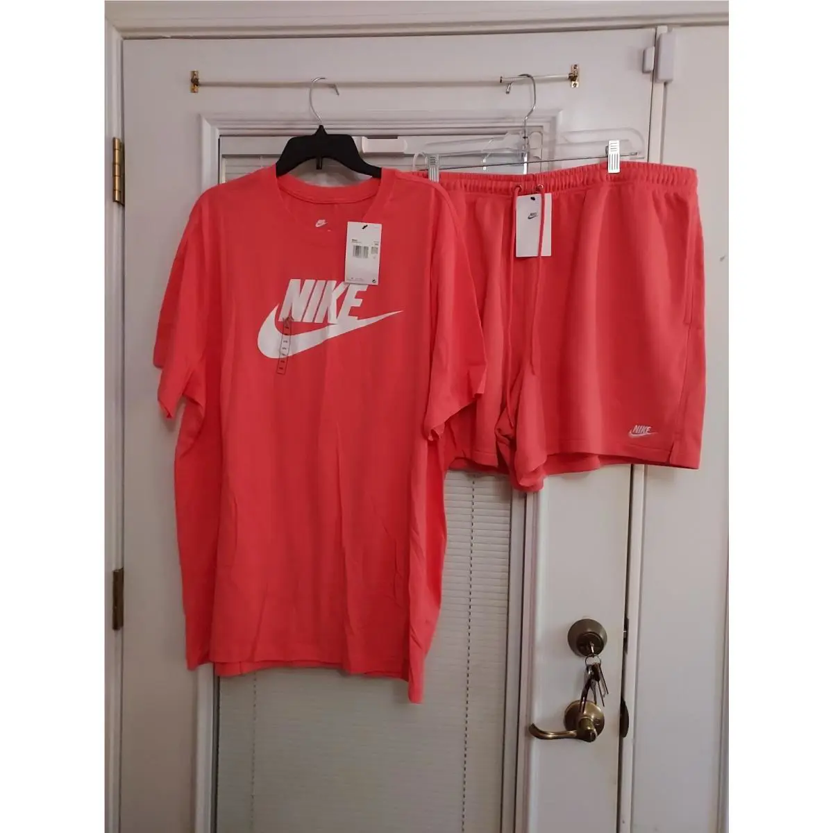 Nike clothing - Orange 1