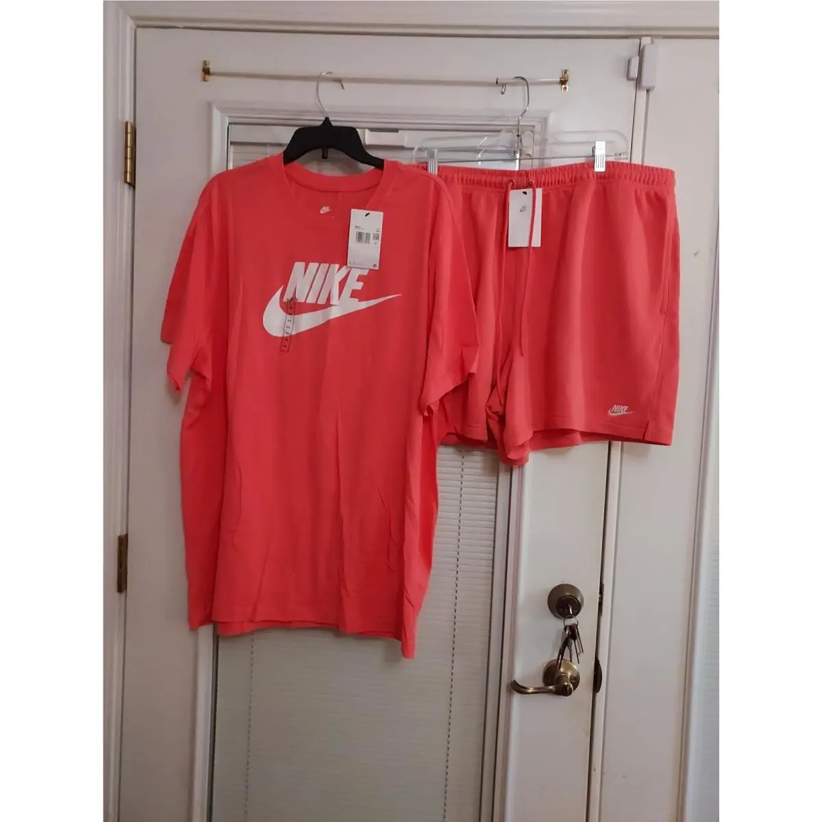 Nike clothing - Orange 2