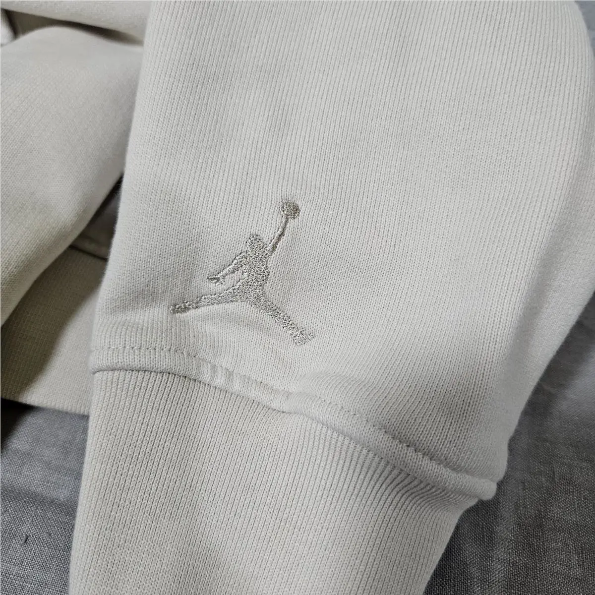 Nike clothing - FQ8956 - FQ8956 - Beige 3