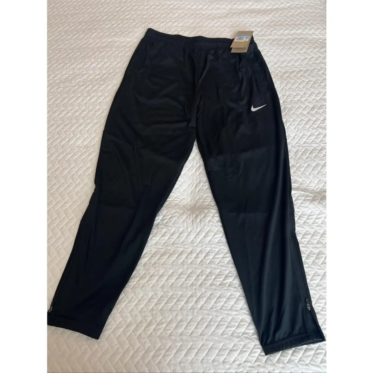 Nike clothing - DD5003010 - DD5003010 - Black (UPC: 195239407581) 1