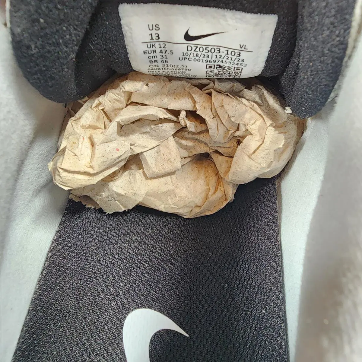 Nike shoes - White 5