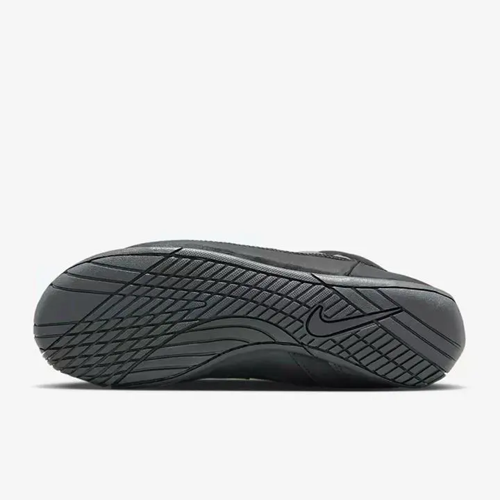 Nike shoes - Black 2