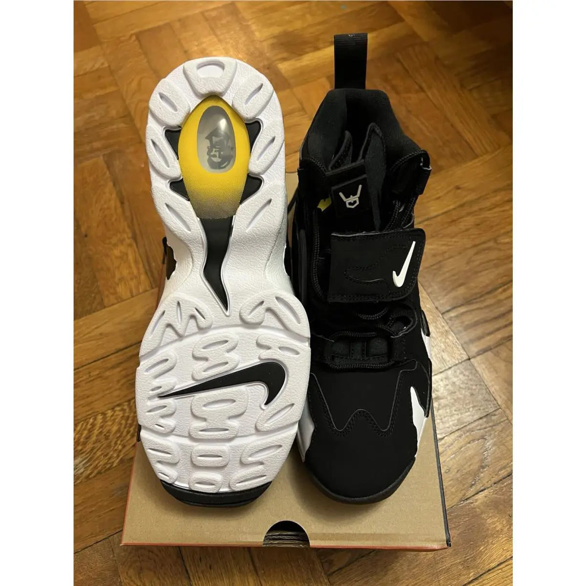 Nike shoes - Nike Air DT Max 96 - HM8249-001 - Black, Manufacturer: Black/White/Varsity Maize 0