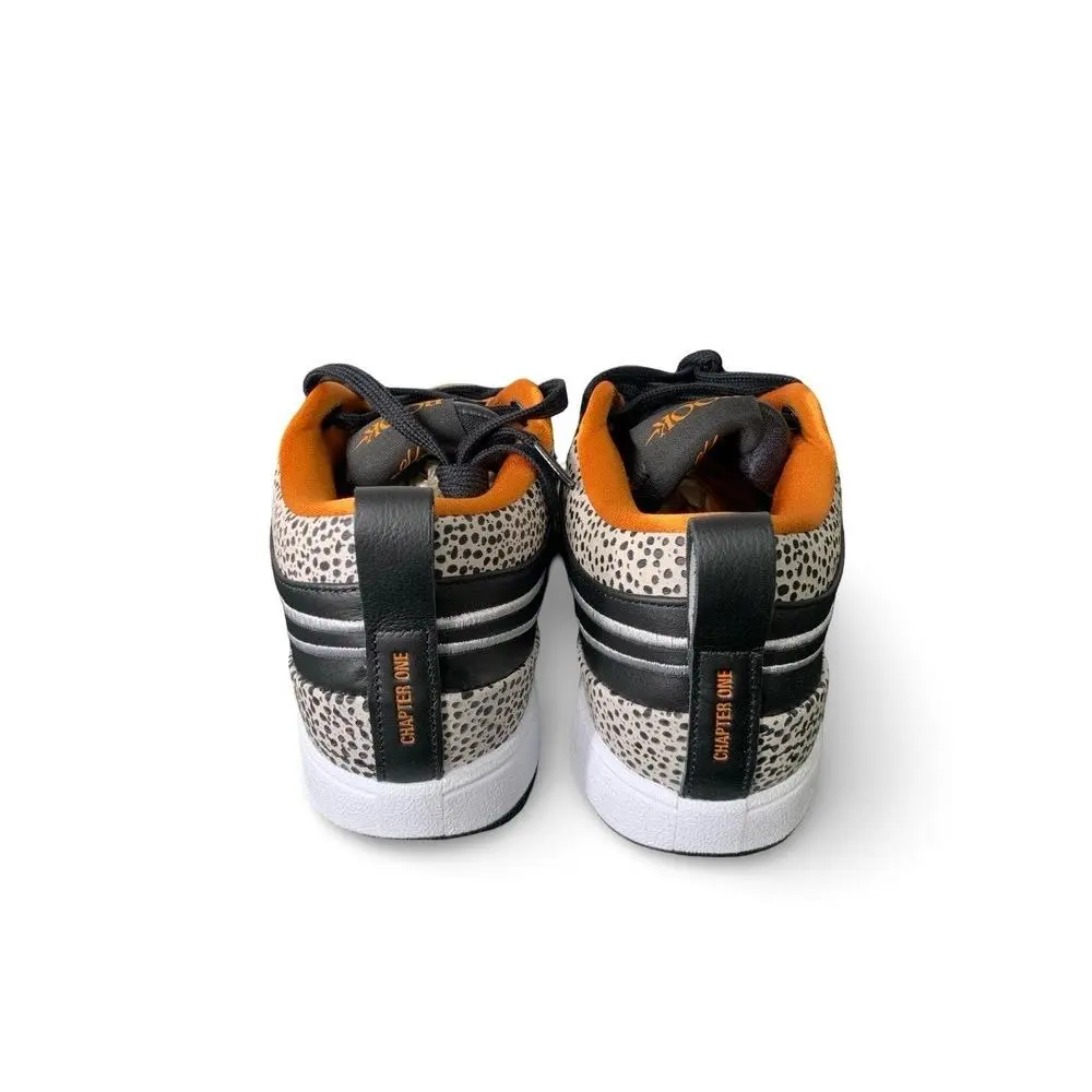 Nike shoes - Book 1 Safari 1