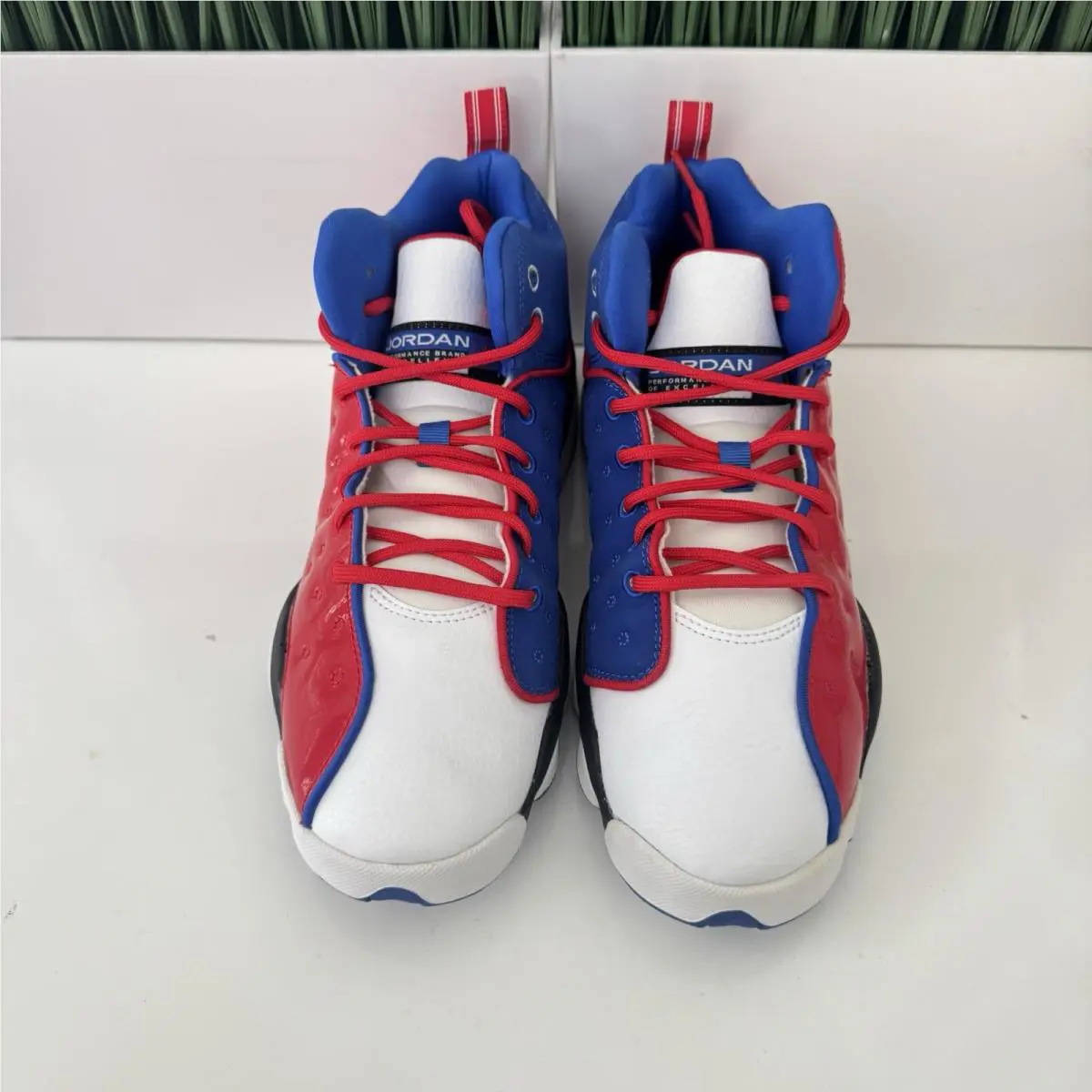 Nike shoes - 820273-604 - 820273-604 - Red 1