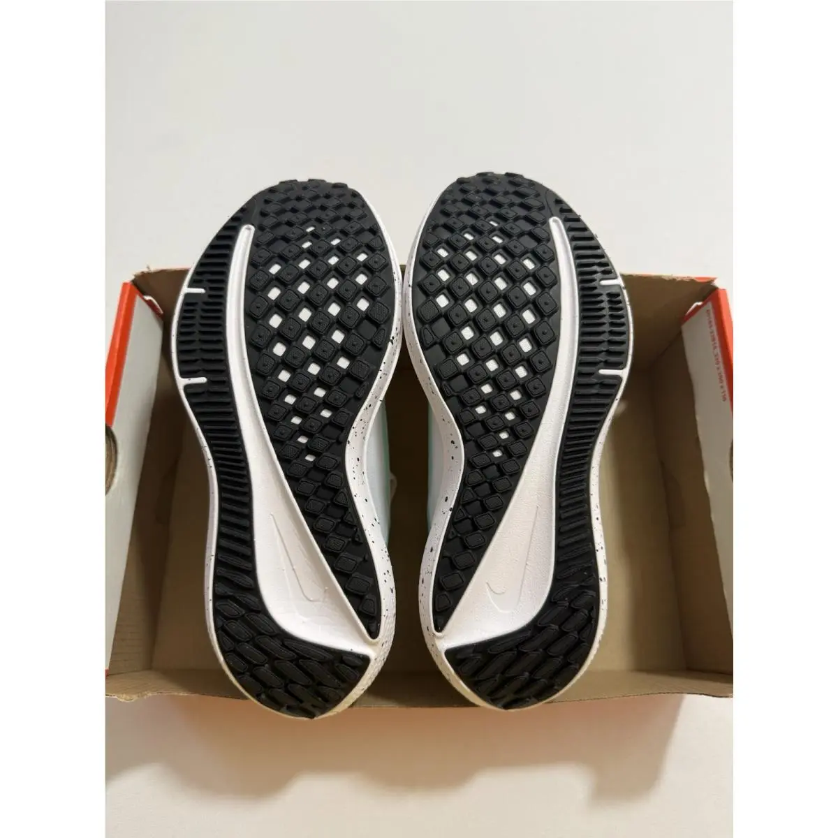 Nike shoes - Nike Air Winflo 10 - Air Winflo - FN7106-100 - White (UPC: 0196609332434) 7