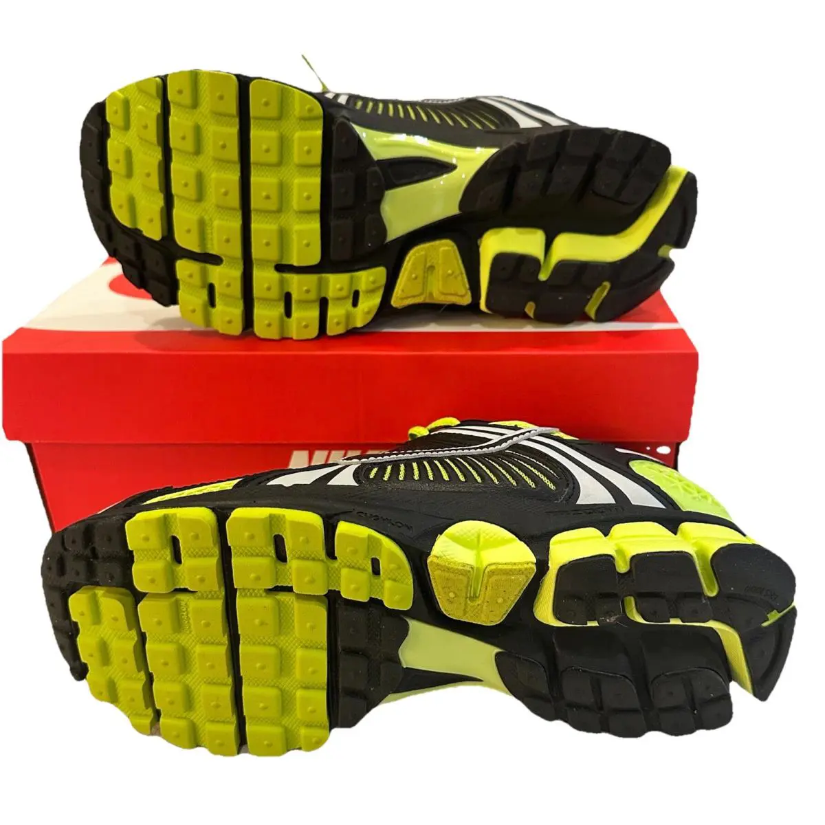 Nike shoes - Nike Zoom Vomero - Zoom Vomero - Yellow 0