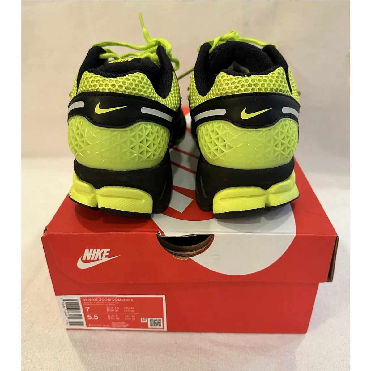 Nike shoes - Nike Zoom Vomero - Zoom Vomero - Yellow 7