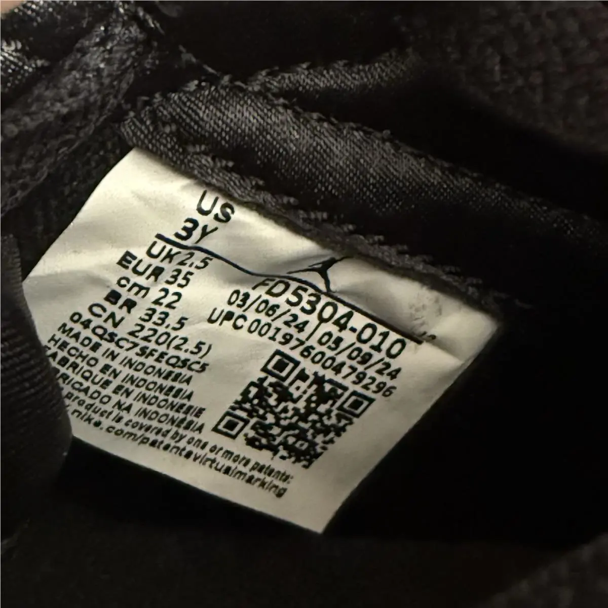 Nike shoes - Air Jordan 1 - Air - Black (UPC: 197600479296) 13