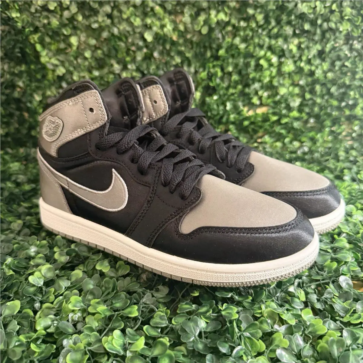 Nike shoes - Air Jordan 1 - Air - Black (UPC: 197600479296) 2