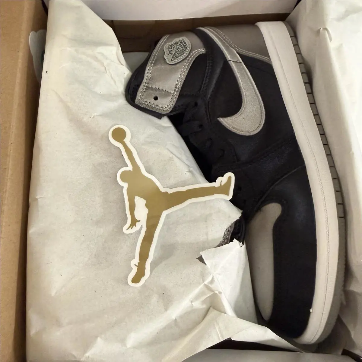 Nike shoes - Air Jordan 1 - Air - Black (UPC: 197600479296) 3