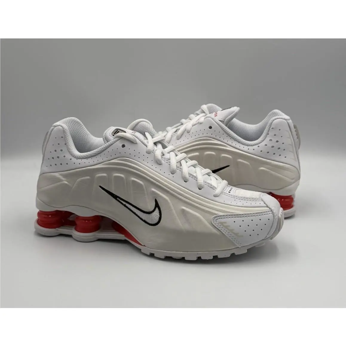 Nike shoes - Nike Shox R4 - Shox - White 0