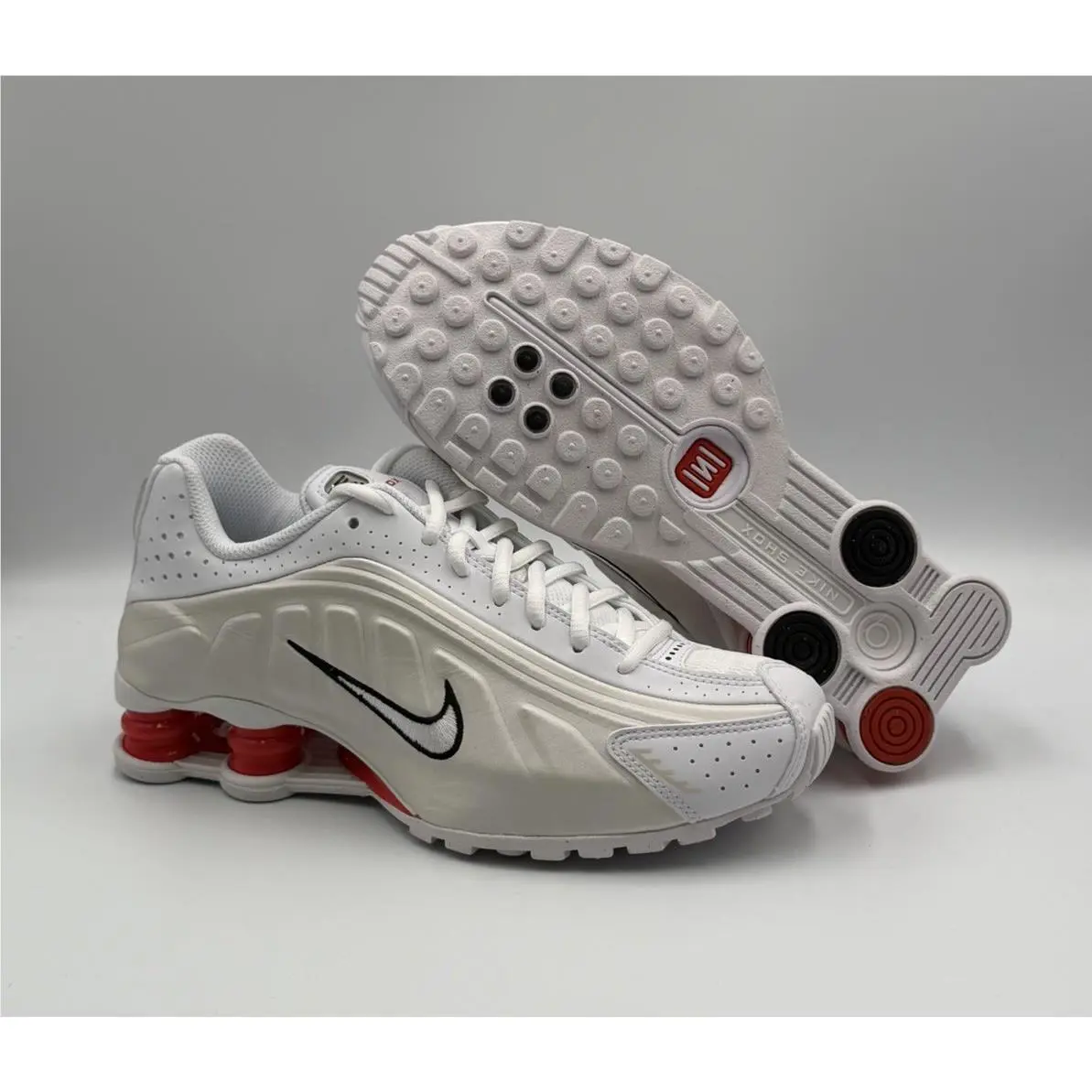 Nike shoes - Nike Shox R4 - Shox - White 1