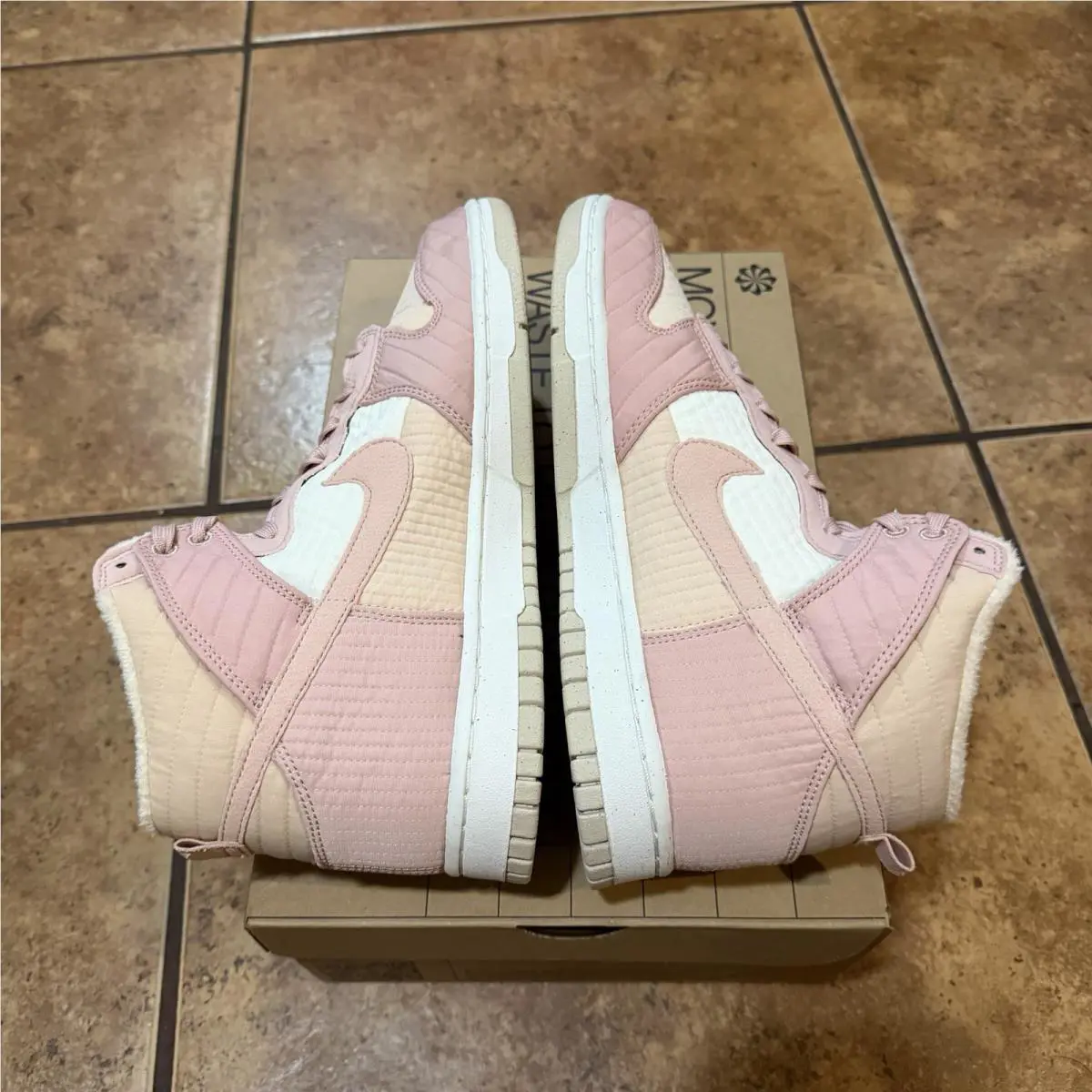 Nike shoes - White 2