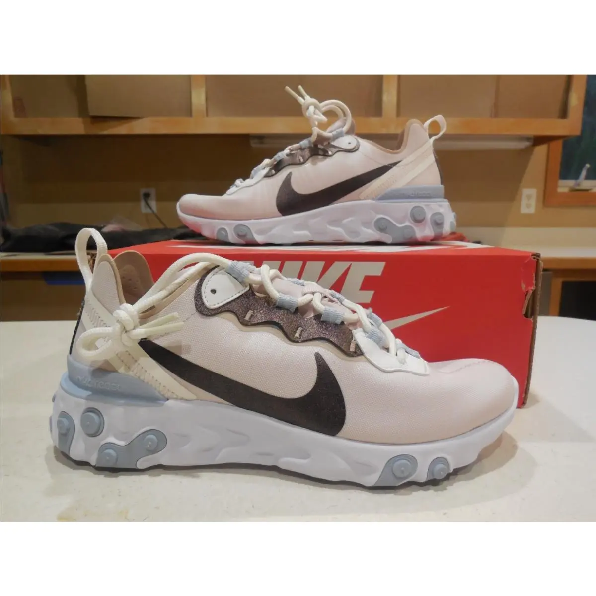 Women`s Nike React Element 55 SE Shoes -reg Style CN3591 600- Size 9 -new