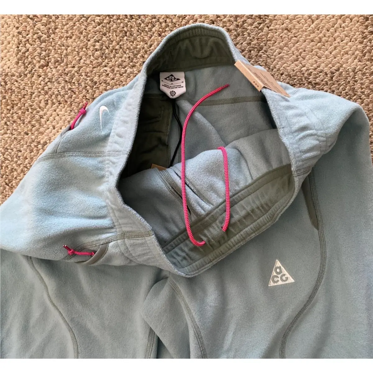 Nike clothing - ACG - ACG - HV1123 - Seafoam Green (UPC: 198486870450) 1