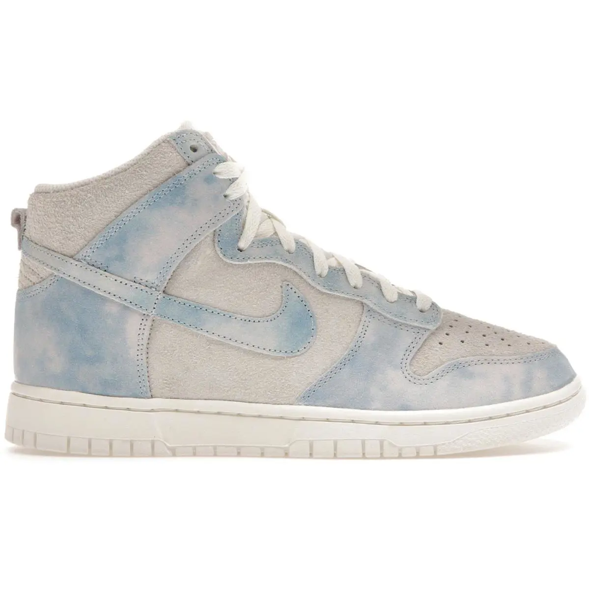 Size 8W Nike Dunk High SE Clouds Celestine Blue Women`s