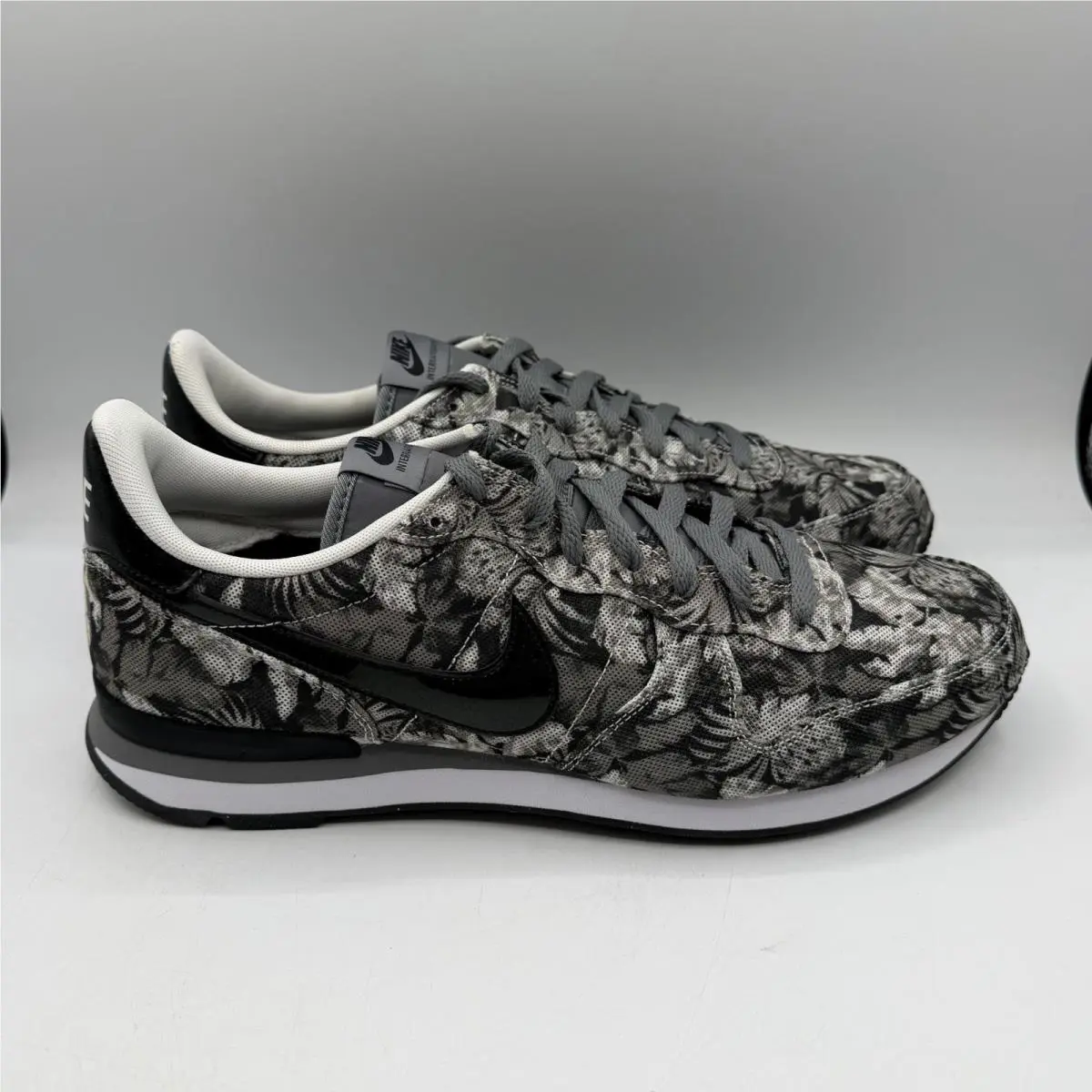 Nike shoes - Nike Internationalist - Internationalist - 682912-001 - Gray 0