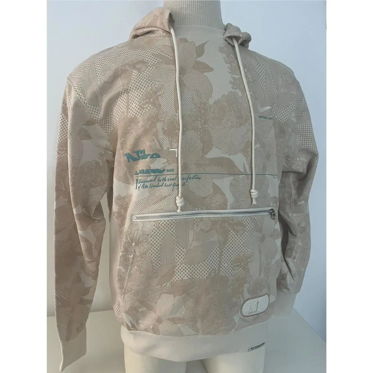 Nike clothing - DV0013 - DV0013 - Beige (UPC: 887791369888) 1