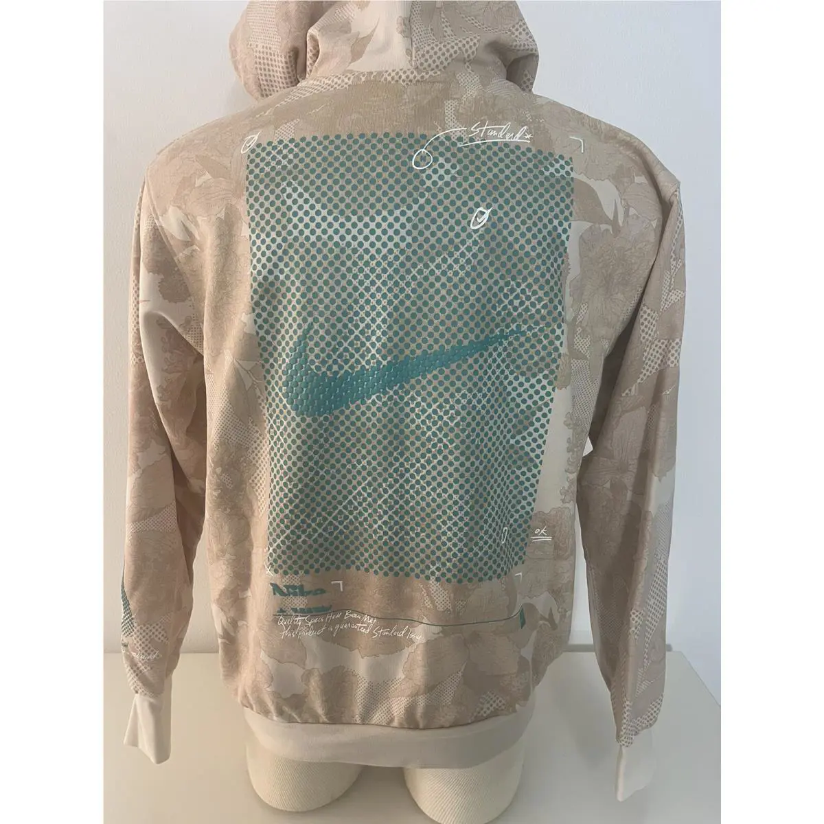 Nike clothing - DV0013 - DV0013 - Beige (UPC: 887791369888) 4