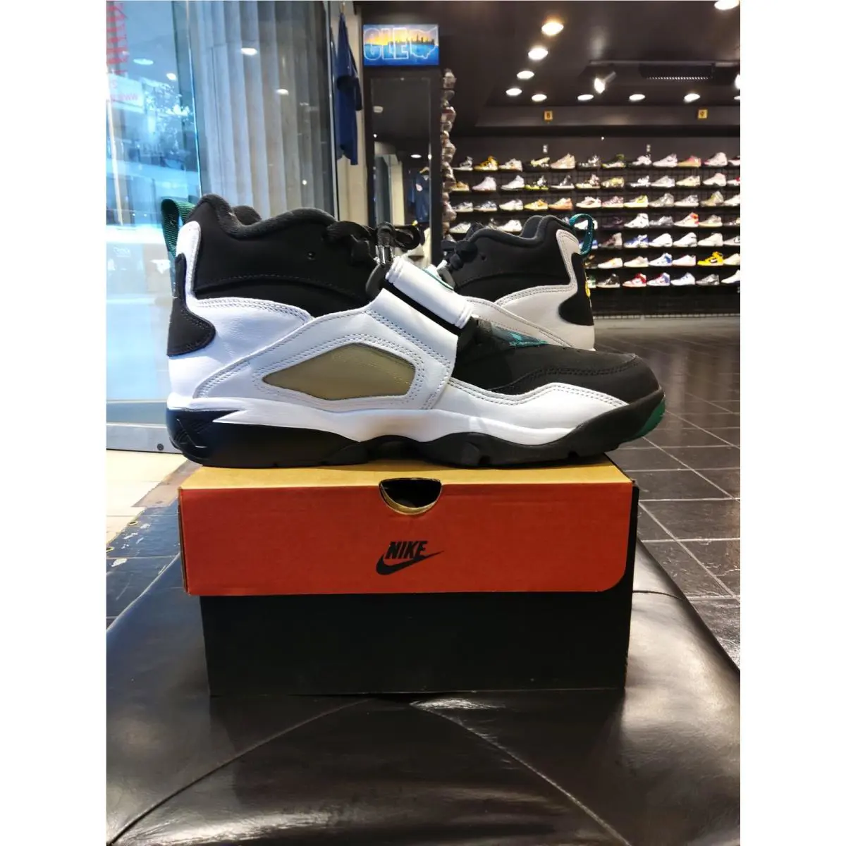 Nike shoes - Nike Air Diamond Turf - Air Diamond Turf - White 0