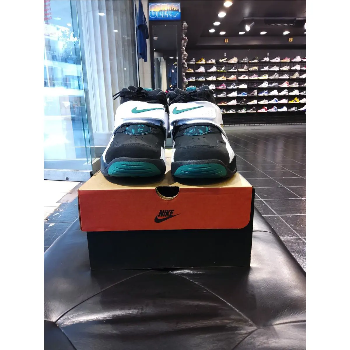 Nike shoes - Nike Air Diamond Turf - Air Diamond Turf - White 1