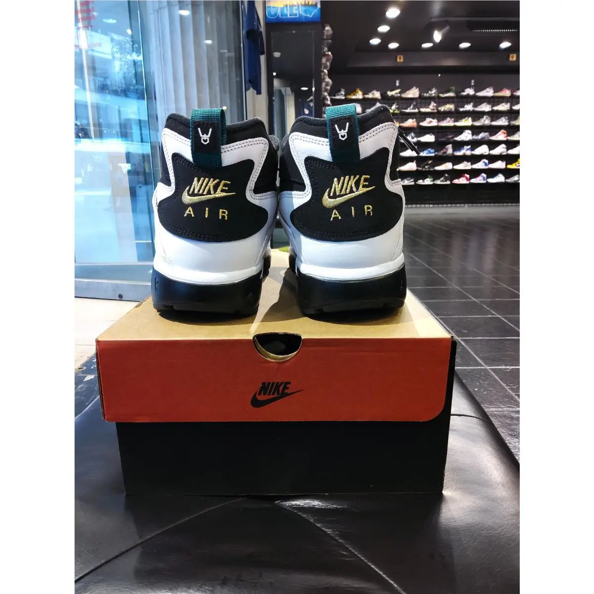 Nike shoes - Nike Air Diamond Turf - Air Diamond Turf - White 2