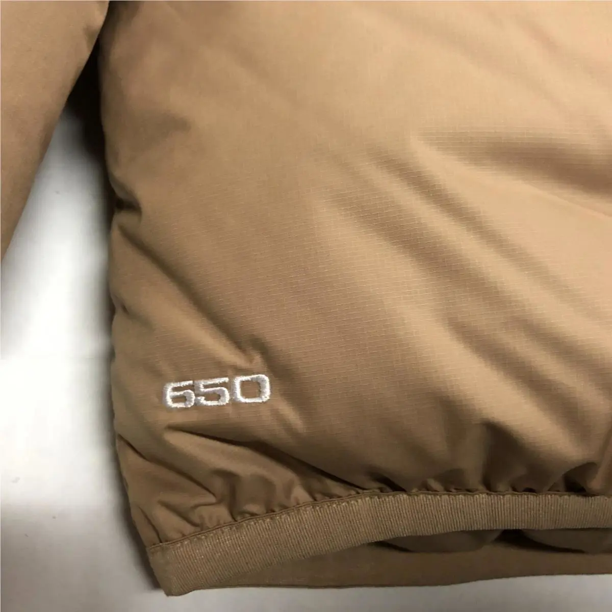 Nike clothing - Nike Sportswear Therma Fit - Sportswear Therma Fit - Parachute Beige (UPC: 198481571192) 5