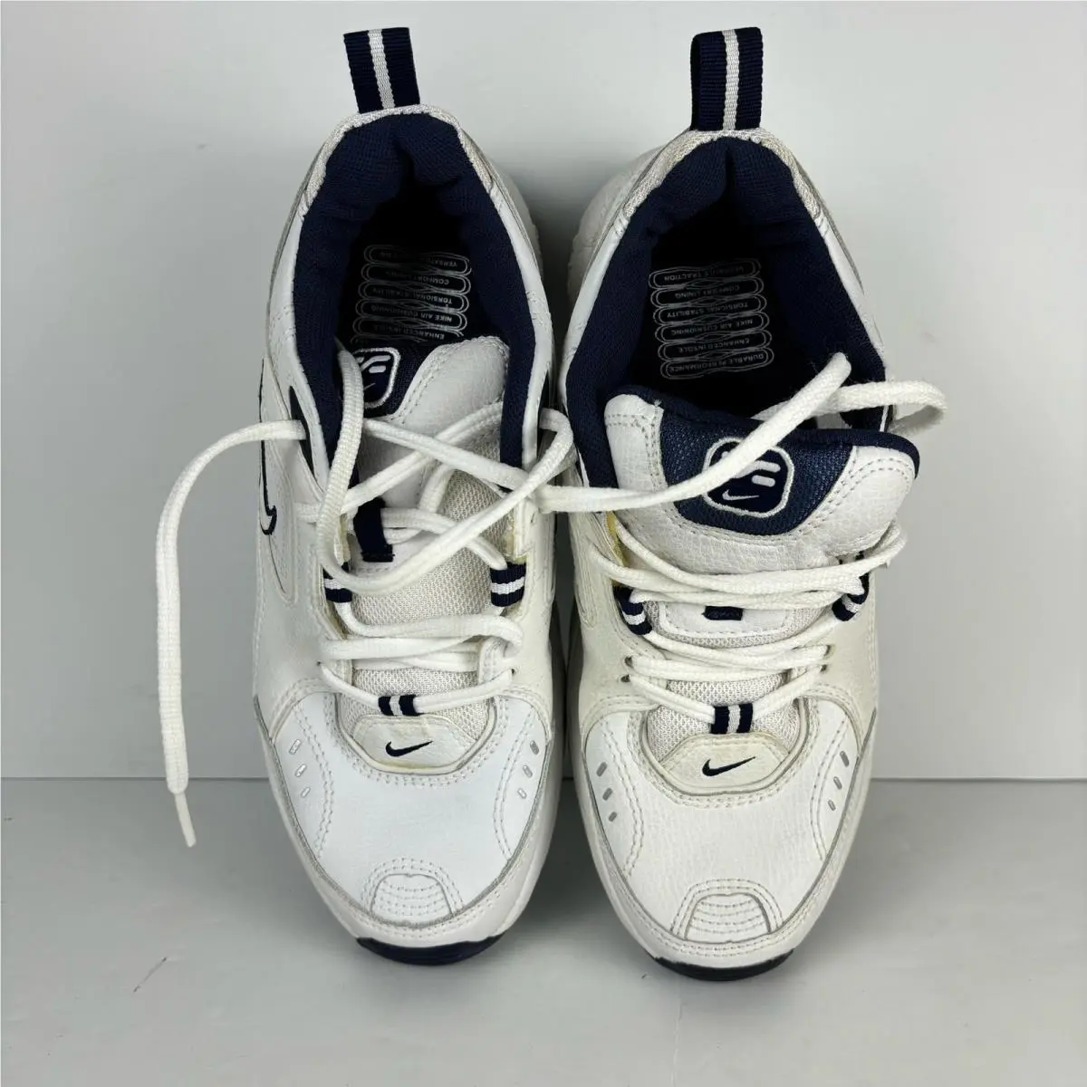 Nike shoes - White 2
