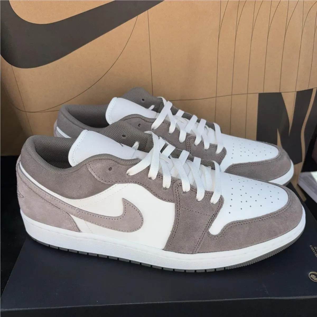 Nike Air Jordan 1 Low Olive Gray Enigma Stone Nby 553558-046 Men Size 9