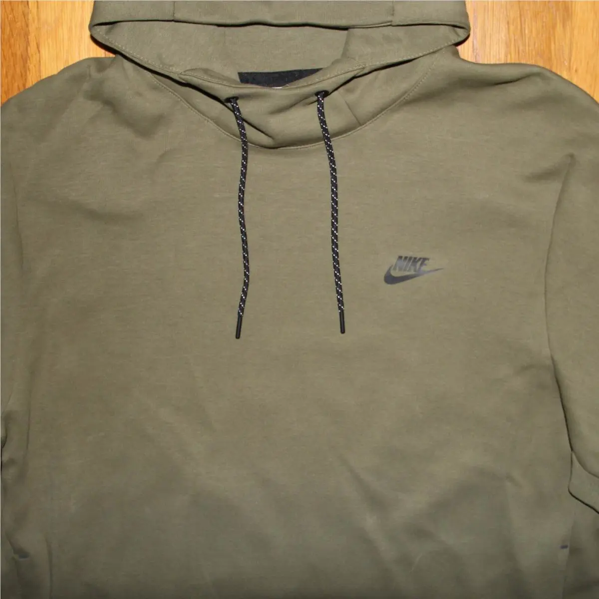 Nike clothing - DD5174-222 - DD5174-222 - Green (UPC: 195871894831) 1