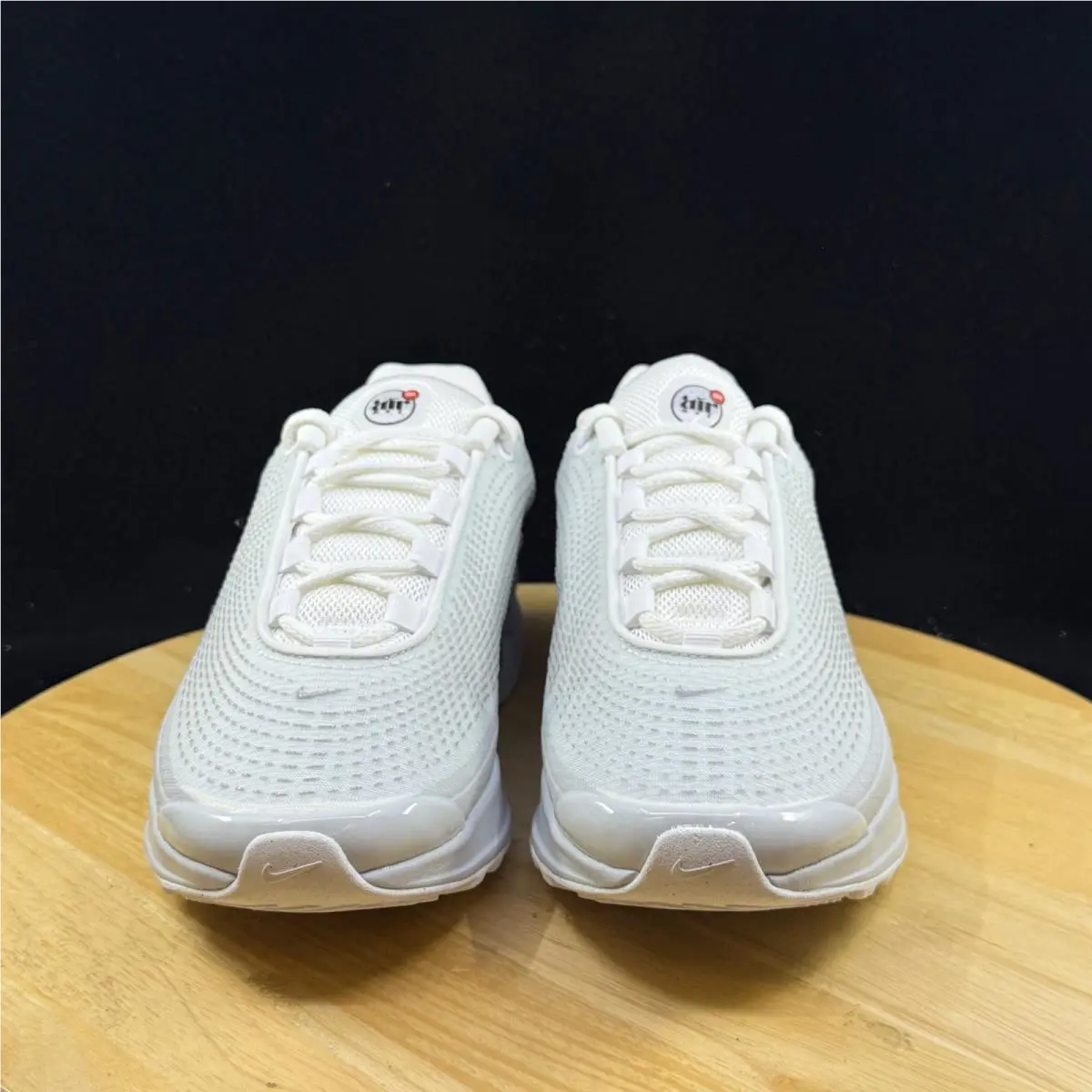 Nike shoes - White 4