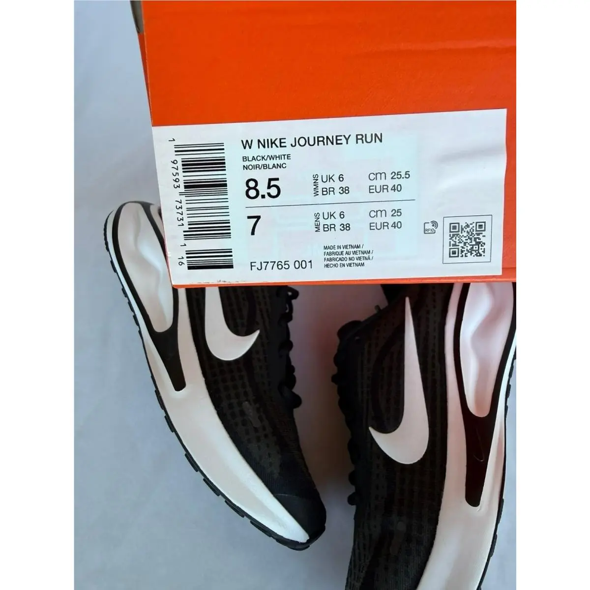 Nike shoes - Nike Essentialist - Essentialist - BLACK / WHITE 5
